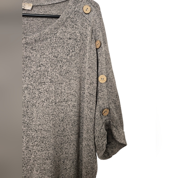 Misia gray Button-Detail Women's Top size 3x - Picture 2 of 5